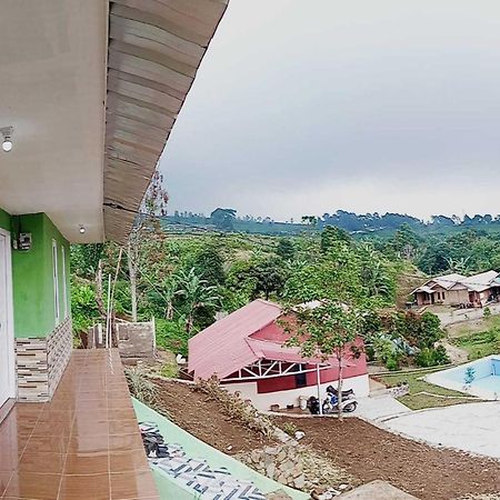 Express O 91843 Bbs Villa Ciater Bandung Eksteriør billede