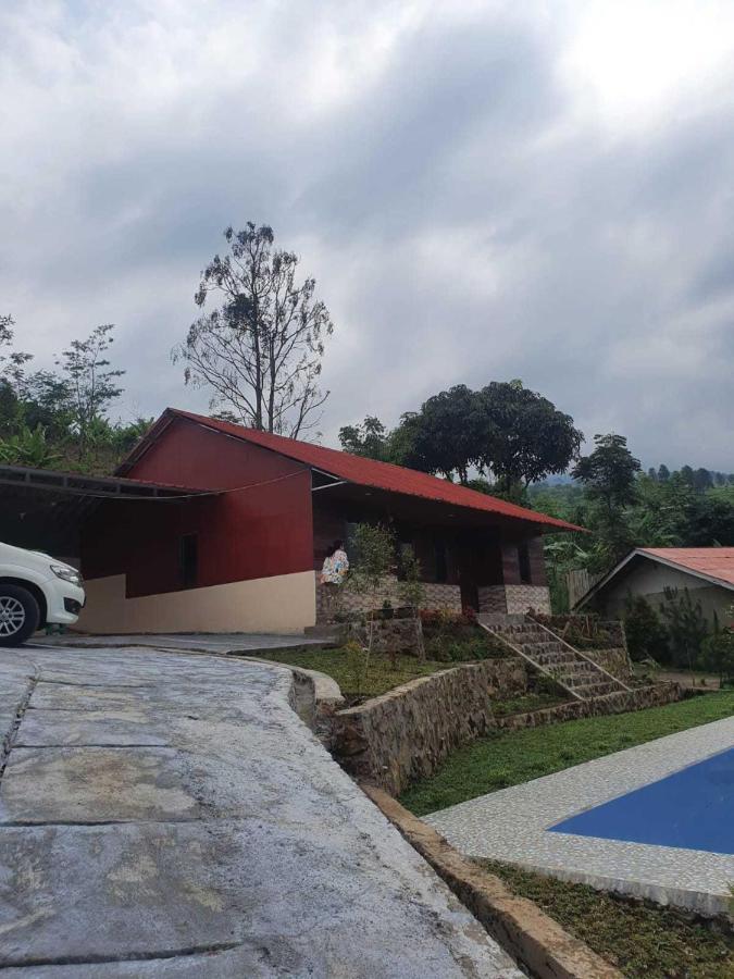 Express O 91843 Bbs Villa Ciater Bandung Eksteriør billede
